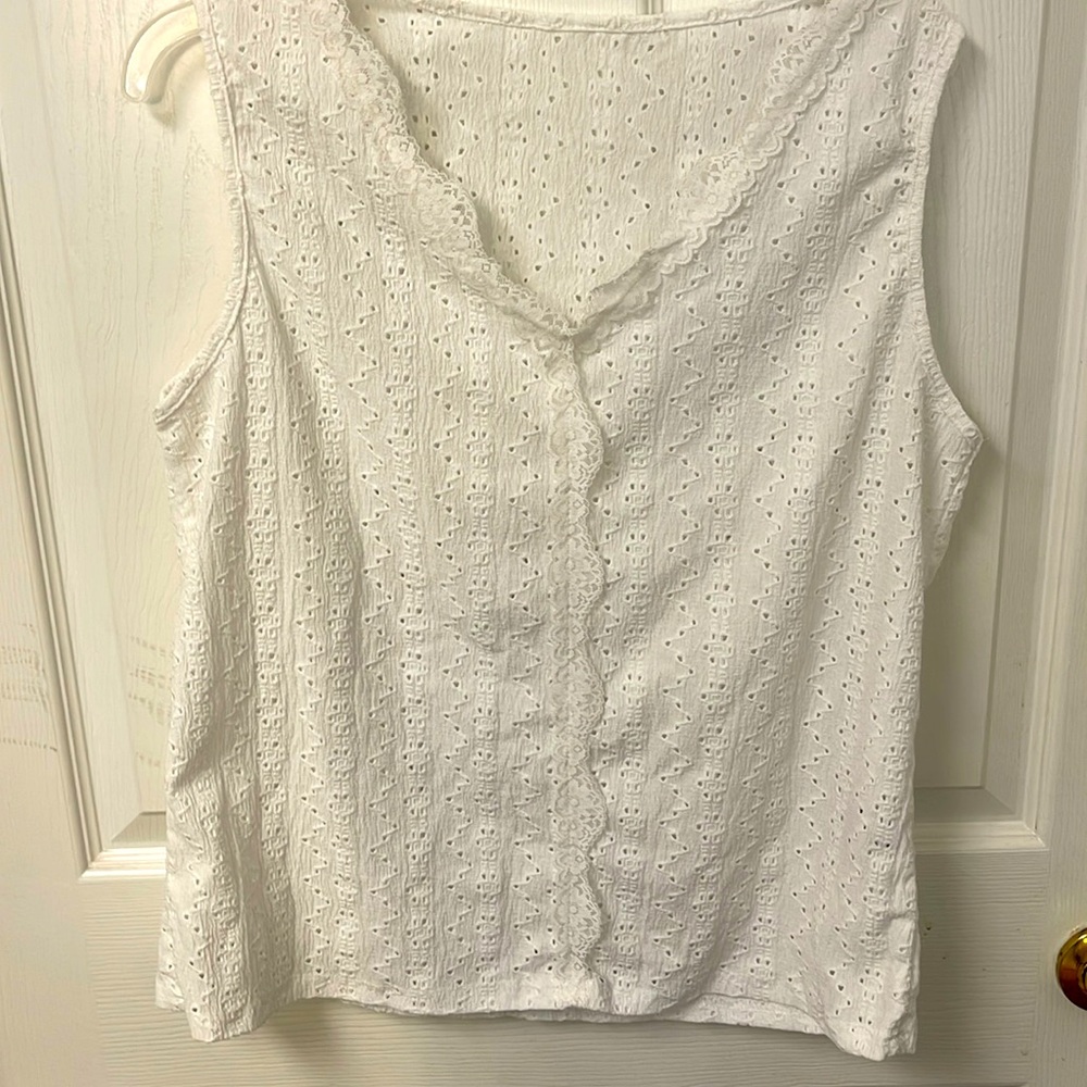 SHEIN eyelet top - never worn size L